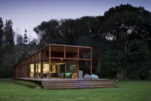 Great-Barrier-House-by-Crosson-Clarke-Carnachan-Architects-01-588x394